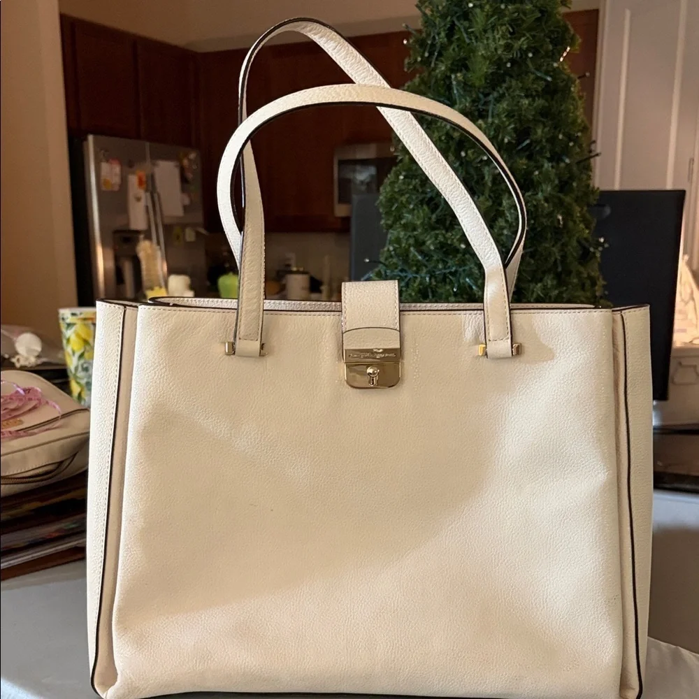 Kate Spade New York leather women’s Natacha Lovett street ivory satchel.